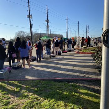 Houston Humane Society - The line to the event for drop off - Animal Shelters Near Me - Houston, Texas Houston Humane Society - The line to the event for drop off - Animal Shelters Near Me - Houston, Texas