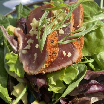 180blu - Ahi tuna salad - Cocktail Bars Near Me - Dana Point, California 180blu - Ahi tuna salad - Cocktail Bars Near Me - Dana Point, California