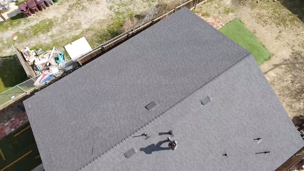 Slide of Bermúdez Rainbow Roofing