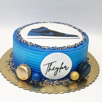 Panchis Bakery - Nike shoe birthday cake Www.panchisbakery.com - Cupcakes Near Me - Fort Lauderdale, Florida Panchis Bakery - Nike shoe birthday cake Www.panchisbakery.com - Cupcakes Near Me - Fort Lauderdale, Florida