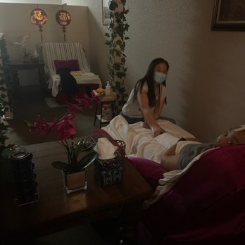 La Luna Massage - This my lady getting a foot massage. The work in the shop really is second to non. You should come and enjoy this place. - Massage Near Me - Santa Maria, California La Luna Massage - This my lady getting a foot massage. The work in the shop really is second to non. You should come and enjoy this place. - Massage Near Me - Santa Maria, California