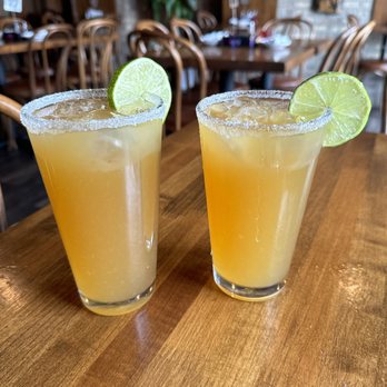 El Fogón de Elena Restaurant - Agua de Panela Con Limon - Seafood Near Me - Chicago, Illinois El Fogón de Elena Restaurant - Agua de Panela Con Limon - Seafood Near Me - Chicago, Illinois