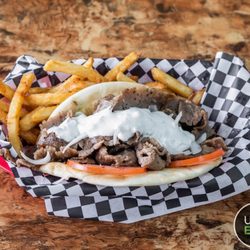 Great Papa's Gyros - Gyro Pita Combo