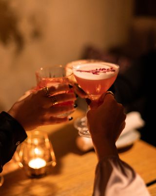 Bar Reyna by null