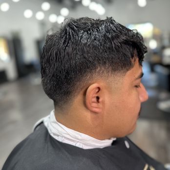 Dapper Cuts Barbershop - Barbers Near Me - Phoenix, Arizona Dapper Cuts Barbershop - Barbers Near Me - Phoenix, Arizona