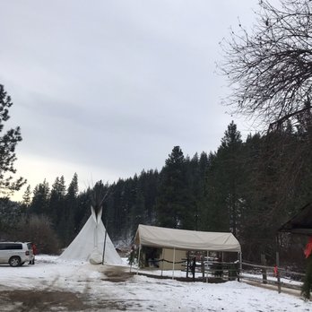 Red-Tail Canyon Farm - Arriving at the farm - Venues & Event Spaces Near Me - Leavenworth, Washington Red-Tail Canyon Farm - Arriving at the farm - Venues & Event Spaces Near Me - Leavenworth, Washington