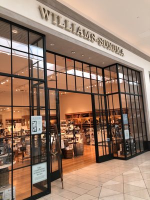 Williams-Sonoma by null