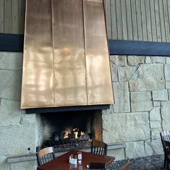 Bromfield's Dining Room - Lovely fireplace - Restaurants Near Me - Perrysville, Ohio