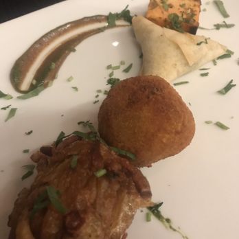 Indian Moment - Appetizer sampler- all delicious! - Indian Near Me - London, XGL
