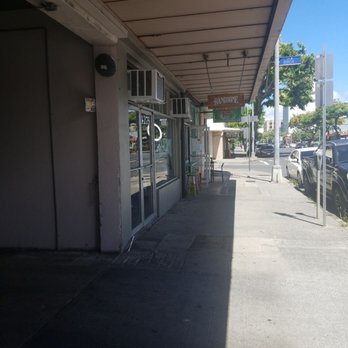 Handsome Hawaii - On the block - Barbers Near Me - Honolulu, Hawaii