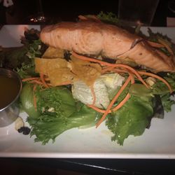 Mish Mosh - Asian salad with salmon