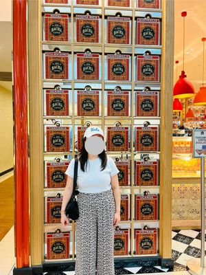 The Shoppes at Marina Bay Sands by null