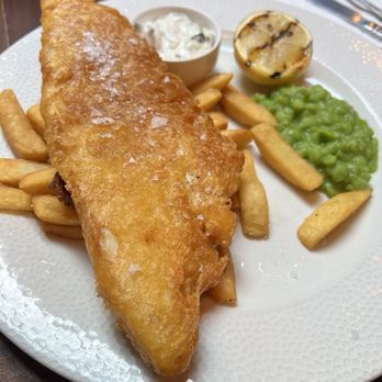 The Volunteer - Fish and chips - Pubs Near Me - London, XGL The Volunteer - Fish and chips - Pubs Near Me - London, XGL