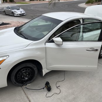 We Provide Roadside  - Tire inflation on the spot - Roadside Assistance Near Me - Indianapolis, Indiana