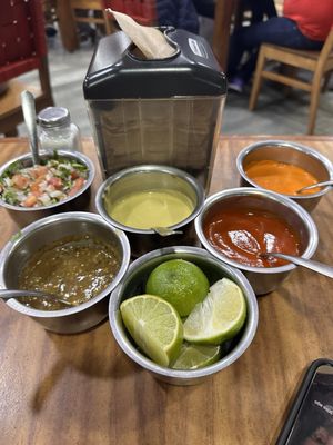 TOMATE Taquería by null