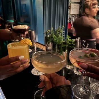 Andra Hem - Cocktail Bars Near Me - Philadelphia, Pennsylvania
