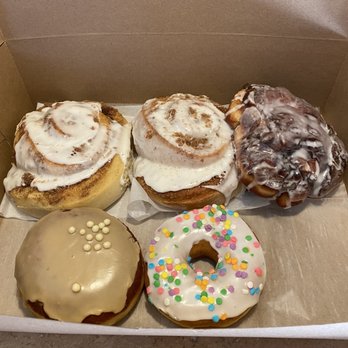 Black Currant Bakehouse - Bakeries Near Me - Union Pier, Michigan Black Currant Bakehouse - Bakeries Near Me - Union Pier, Michigan