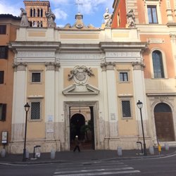 Piazza di San Silvestro - Chiesa San Silvestro in Capite on Piazza San Silvestro