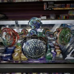 Ignite Smoke Shop - Beautiful glass hand pipes with psychedelic swirls!