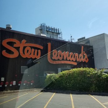 Stew Leonard's Farm Fresh Food - Exterior - Grocery Near Me - Danbury, Connecticut Stew Leonard's Farm Fresh Food - Exterior - Grocery Near Me - Danbury, Connecticut