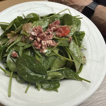 Montroig - Photo 9: Spinach Salad - Coffee & Tea Near Me - Sitges, B Montroig - Photo 9: Spinach Salad - Coffee & Tea Near Me - Sitges, B