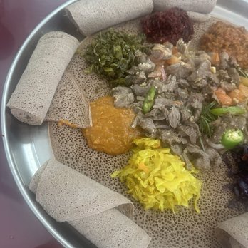 Abem Ethiopian Coffee & Kitchen - Beef ribs and veggie combo - Coffee & Tea Near Me - Nashville, Tennessee
