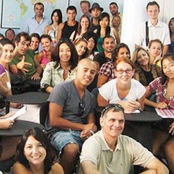Zoni Language Center - muchos amigos