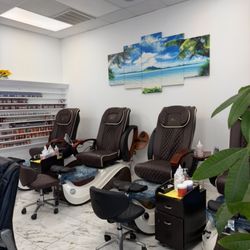 Lily Nail Salon