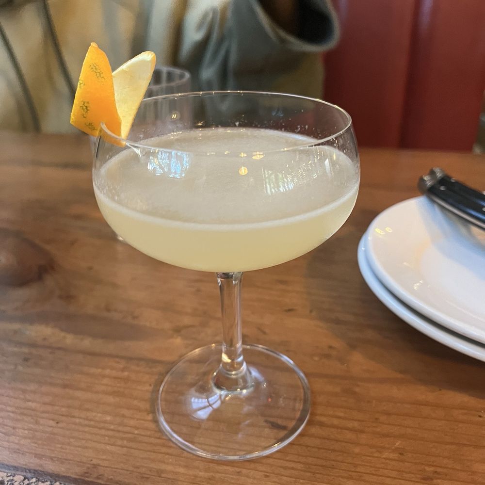 Leon's Full Service - Bee's Knee's - Gastropubs Near Me - Decatur, Georgia