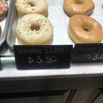 Firecakes Donuts - Bakeries Near Me - Chicago, Illinois
