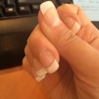 Sunny Salon - It's been 4 days and my middle nail is starting to chip off...lame - Skin Care Near Me - Fullerton, California