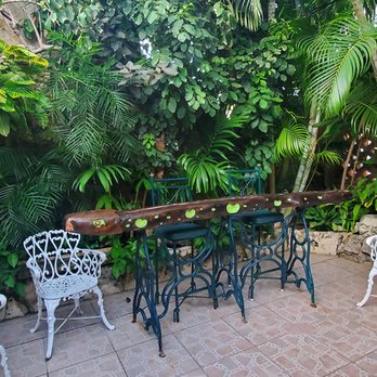 La Habichuela - Front outdoor seating - Caribbean Near Me - Cancún, ROO La Habichuela - Front outdoor seating - Caribbean Near Me - Cancún, ROO