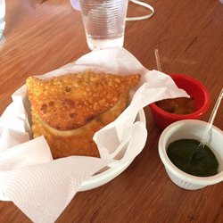 Tuk-Tuk Comida Indiana e Tailandesa - Samosa