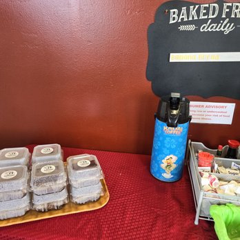 Ginas Anykine Grinds Cafe - Breakfast & Brunch Near Me - Waimea, Hawaii