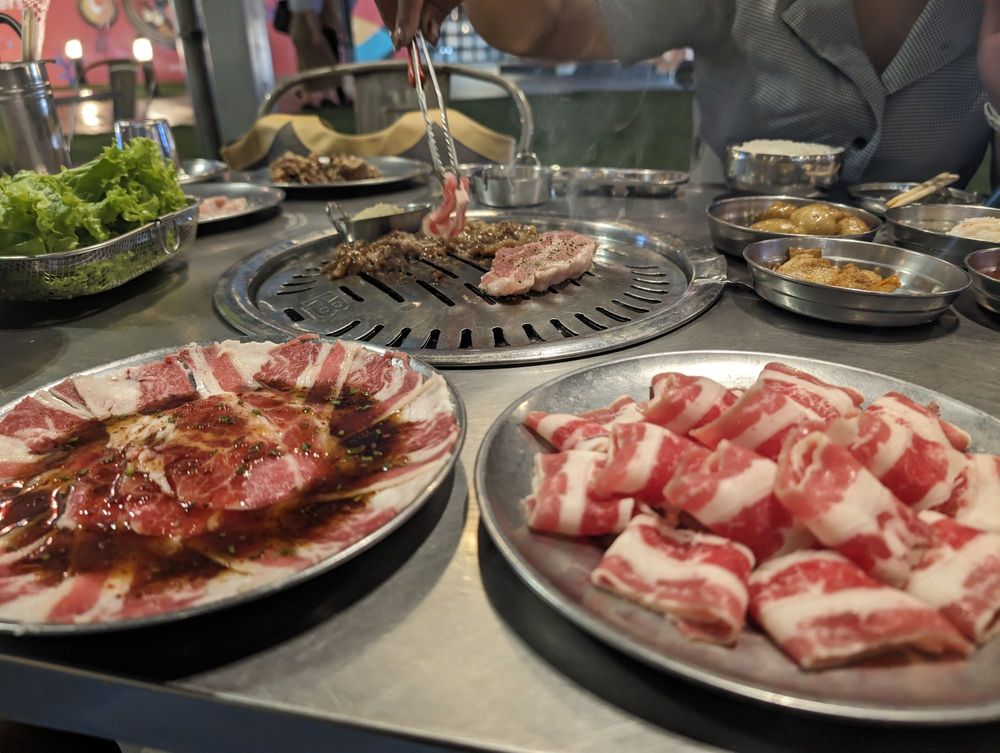 Samgyupsalamat