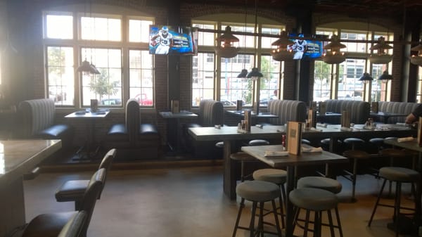 Tom's Watch Bar - Petco Park by null