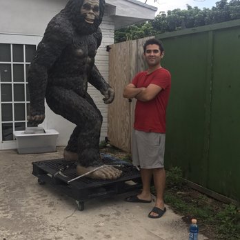 Everglades Outpost - Sasquatch (Bigfoot) and I - Zoos Near Me - Homestead, Florida