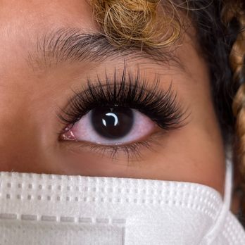 Juli’s Lashes - Hybrid Eyelash Extensions - Eyelash Service Near Me - Sherman Oaks, California