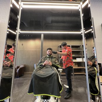 Cut Throat Barbershoppe - Barbers Near Me - Phoenix, Arizona Cut Throat Barbershoppe - Barbers Near Me - Phoenix, Arizona