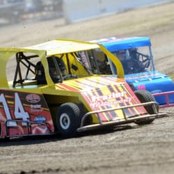 Bakersfield Speedway - Mini dwarfs racing at Bakersfield speedway