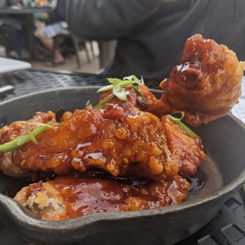 1909 - Korean Fried Chicken - Bars Near Me - Temecula, California