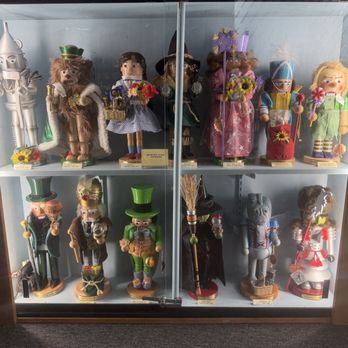 Leavenworth Nutcracker Museum - Inside museum - Museums Near Me - Leavenworth, Washington Leavenworth Nutcracker Museum - Inside museum - Museums Near Me - Leavenworth, Washington