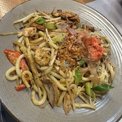 Wagamama - Soba noodle chicken and prawns