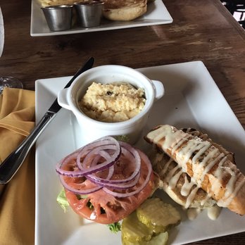Third and Main - American Near Me - Aurora, Indiana