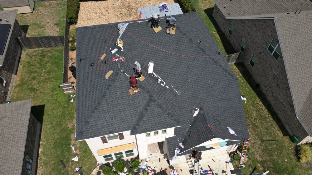 Slide of ROAM Roof & Solar