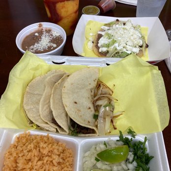 La Piñita - Taco plate, sope and a mangonada!!! - Tacos Near Me - Garland, Texas La Piñita - Taco plate, sope and a mangonada!!! - Tacos Near Me - Garland, Texas