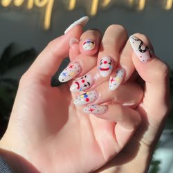 Eüca Beauty Lounge - Halloween design by Ivy