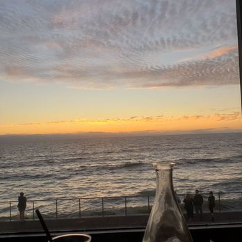Moonraker Restaurant - New American Near Me - Pacifica, California