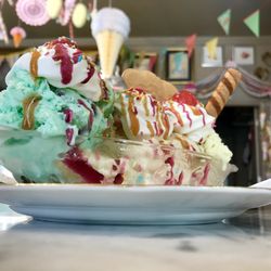 Luxury Ice Cream Company - Banana split