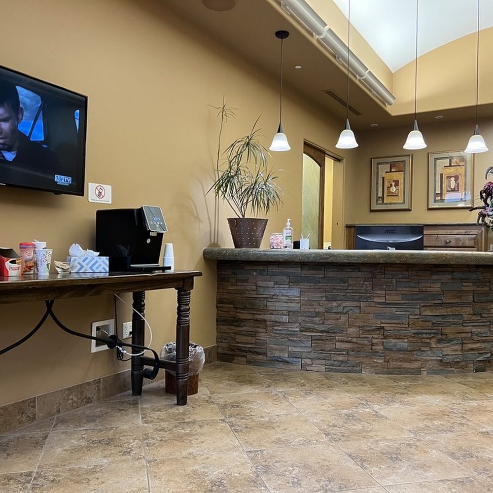 Tanner Chiropractic - Coffee and TV in waiting room! - Chiropractors Near Me - Scottsdale, Arizona